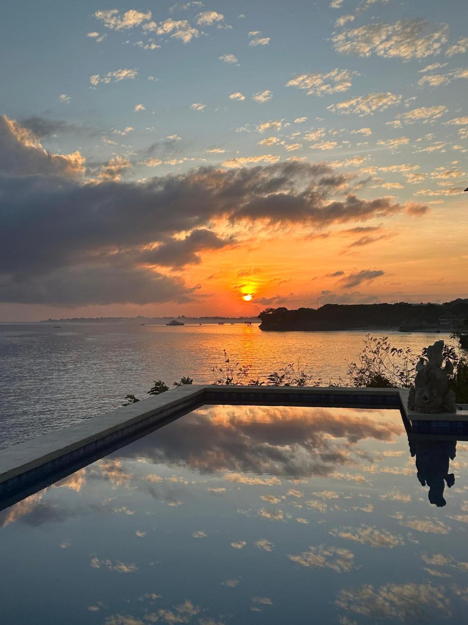 The Edge Lembongan Lodge *